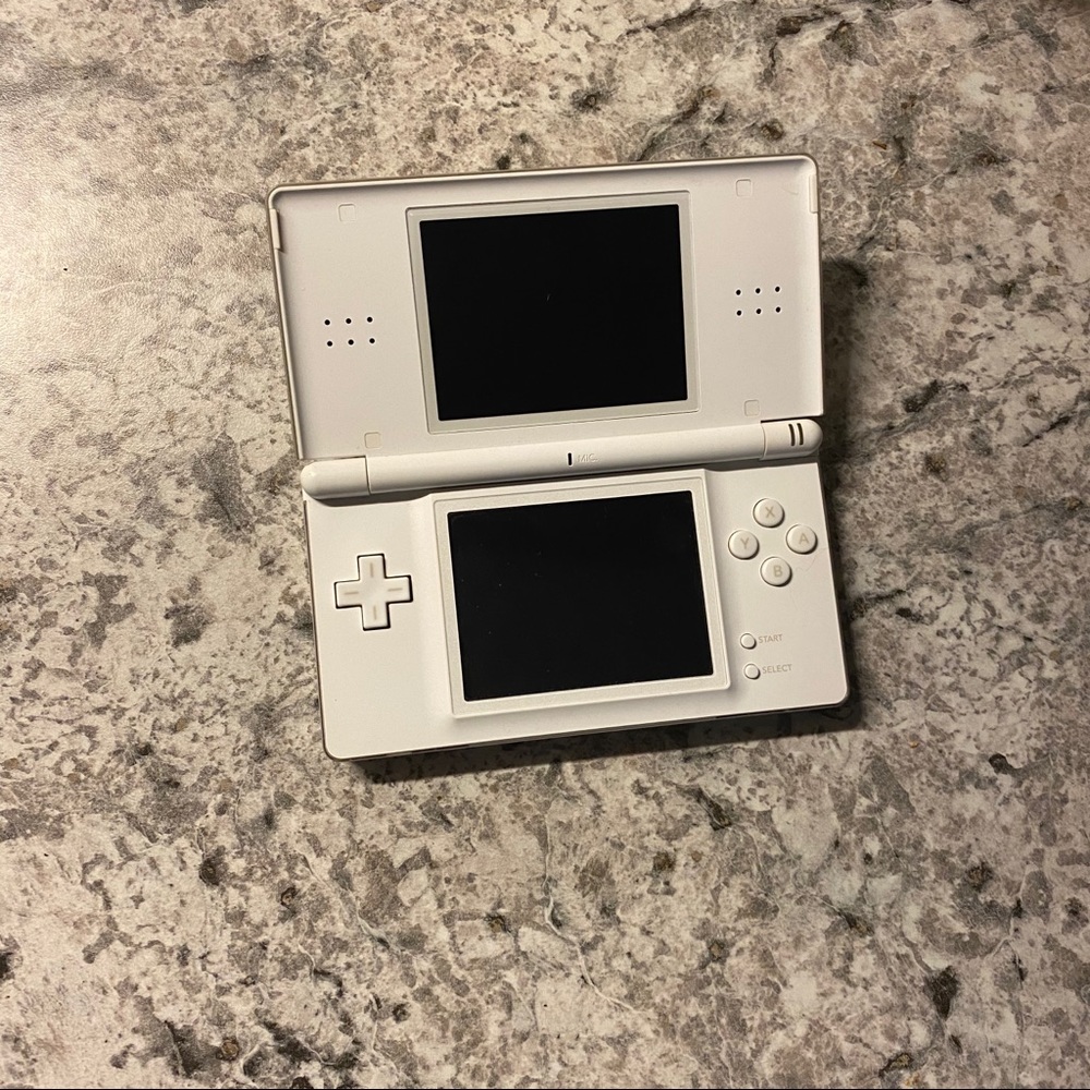 Nintendo DS lite